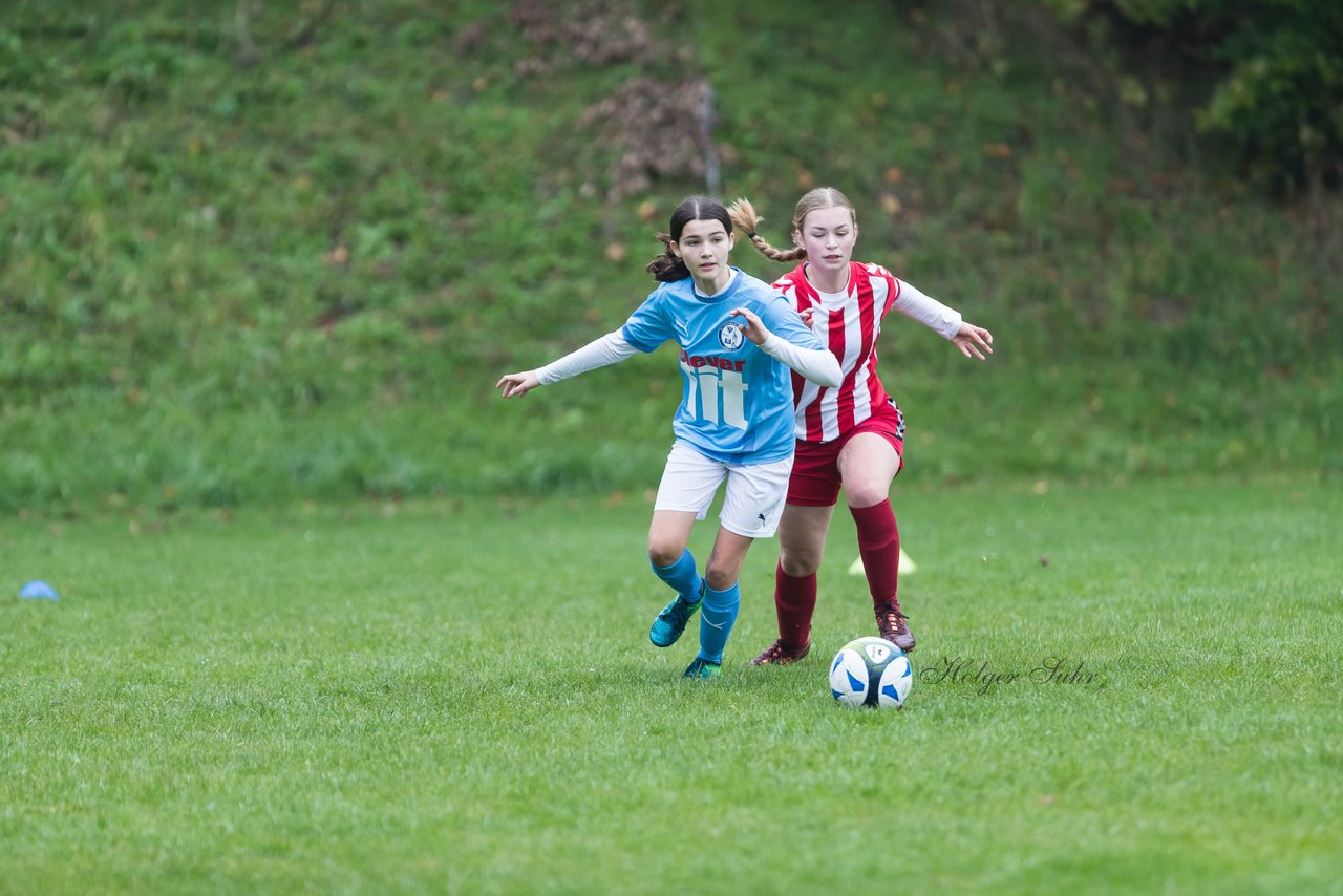 Bild 81 - wBJ TuS Tensfeld - SV Fortuna St. Juergen